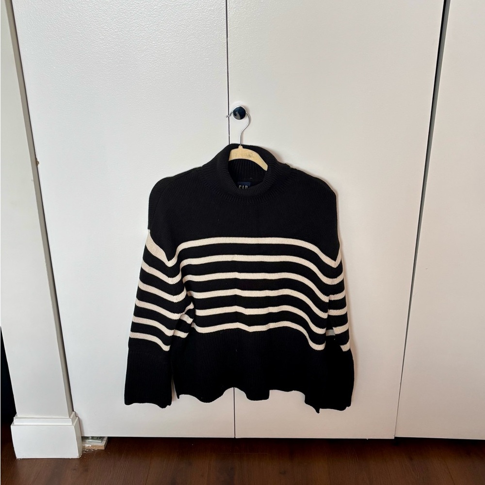 GAP Black and Cream Striped Turtleneck Sweater